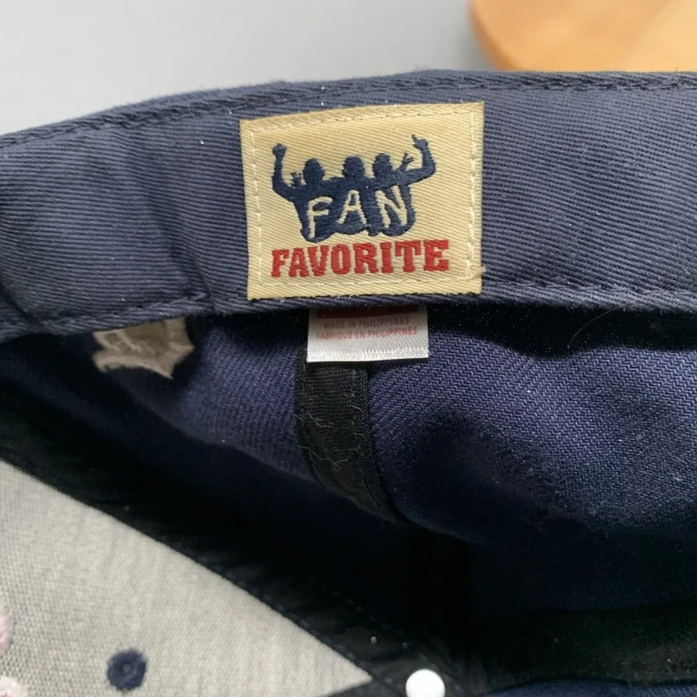 VTG Detroit Tigers Fan Favorite Hat Cap Navy Blue Strapback Embroidered Script D